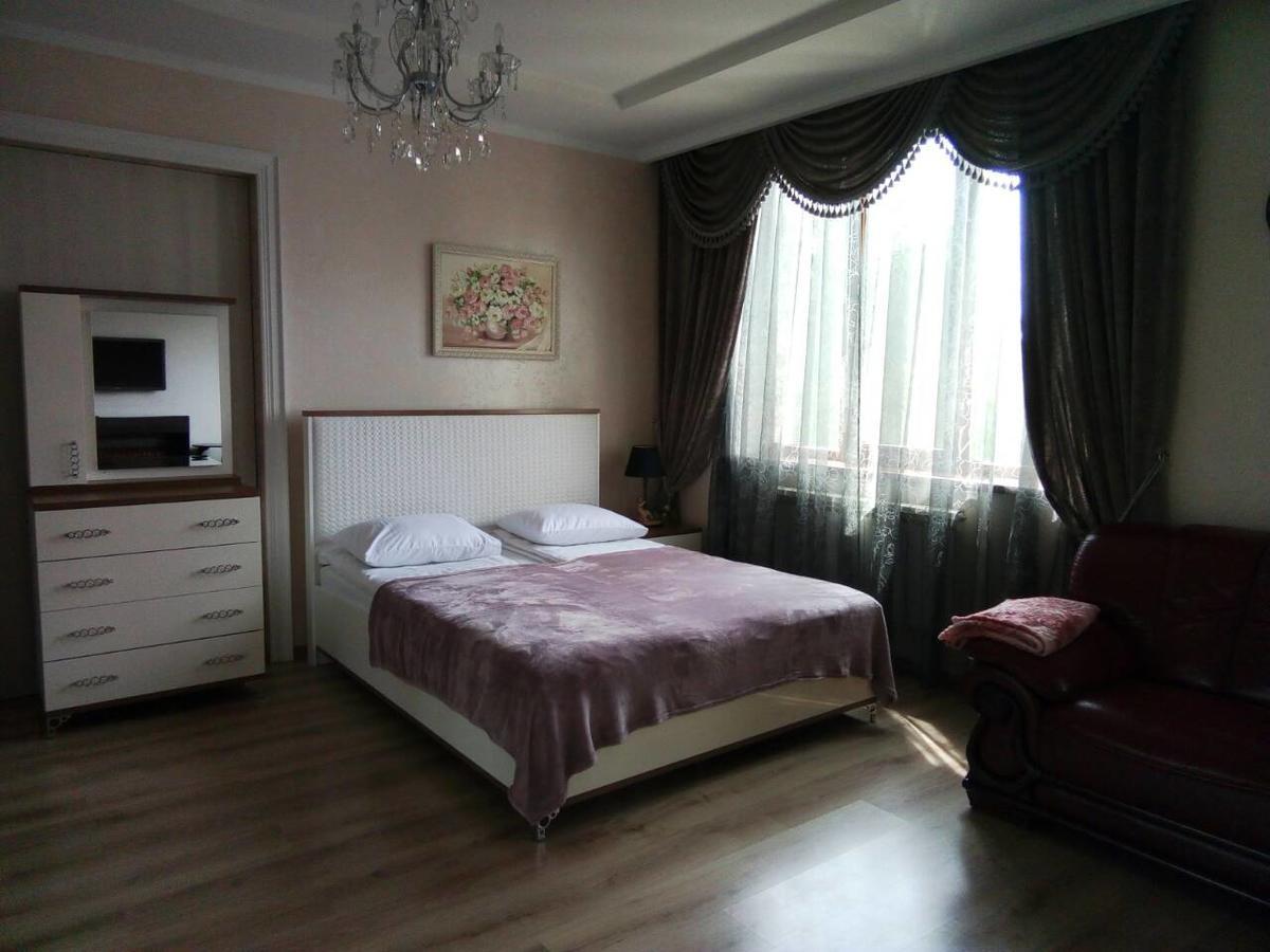 Hotel Aquarius Čornomorsk Exteriér fotografie