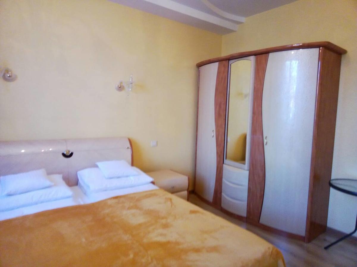 Hotel Aquarius Čornomorsk Exteriér fotografie