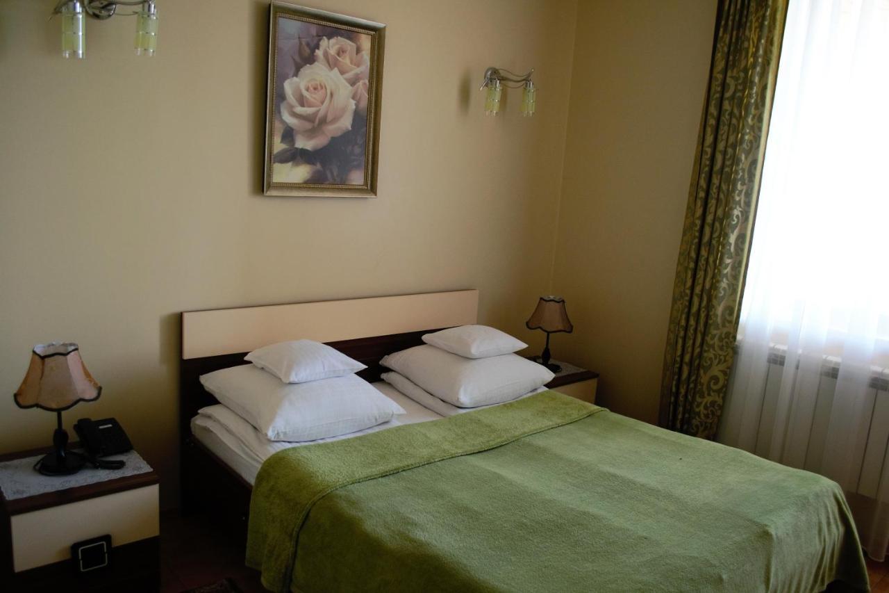 Hotel Aquarius Čornomorsk Exteriér fotografie