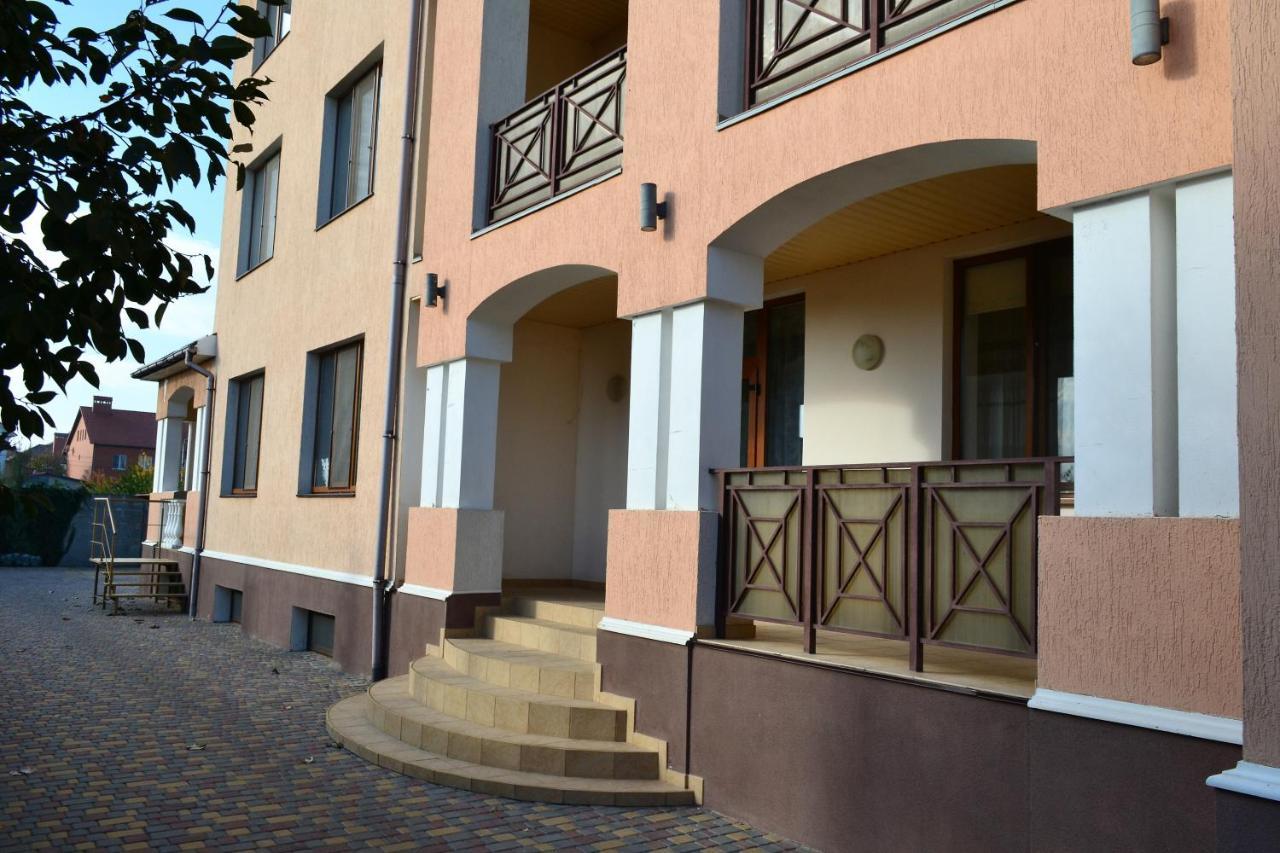 Hotel Aquarius Čornomorsk Exteriér fotografie