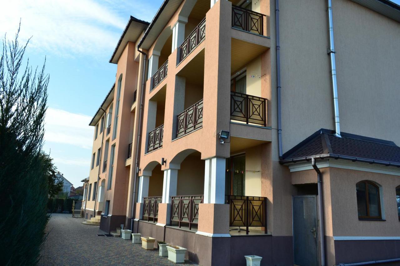 Hotel Aquarius Čornomorsk Exteriér fotografie